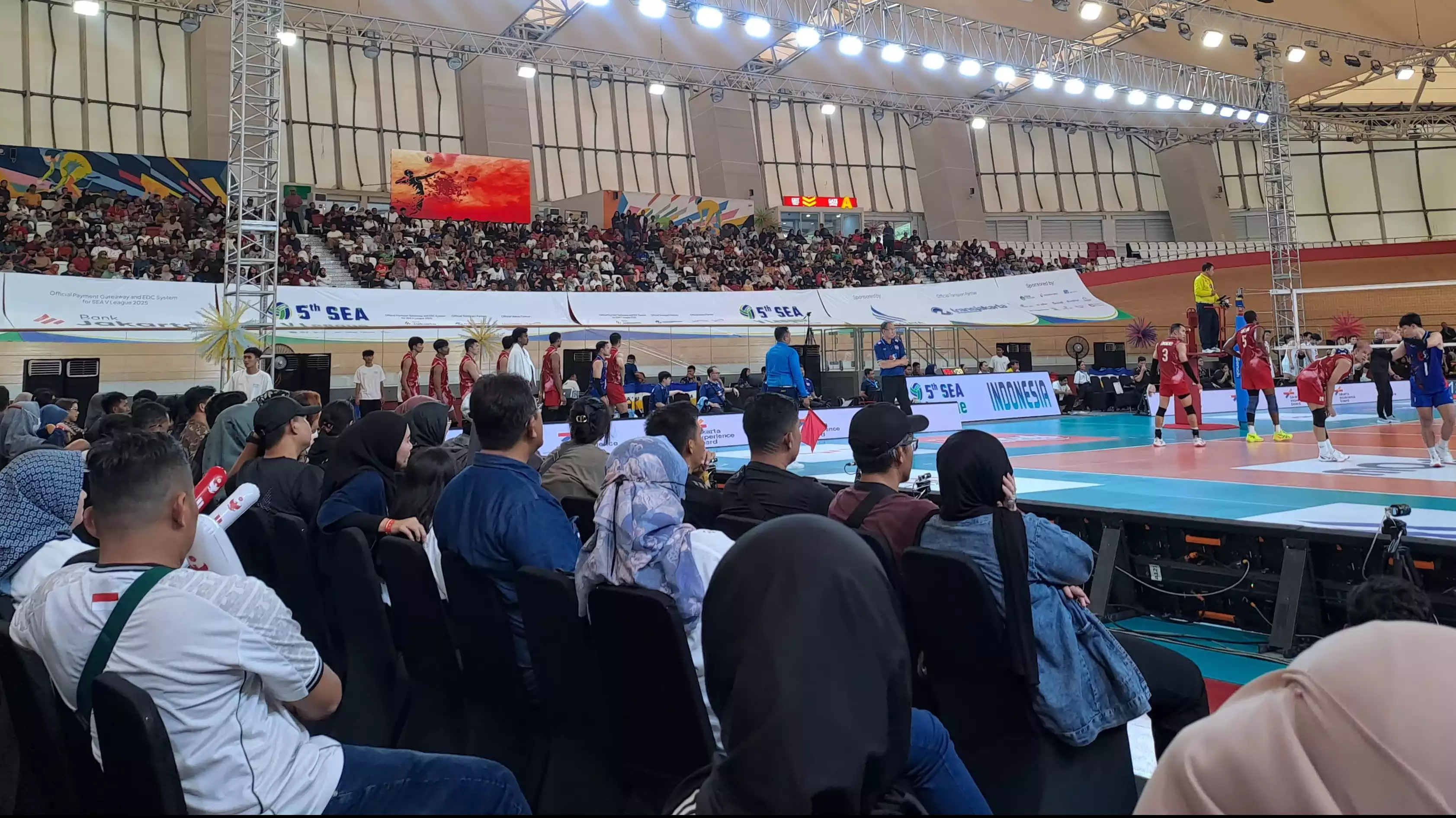 Suasana Jakarta International Velodrome pada hari keempat SEA V League 2025
