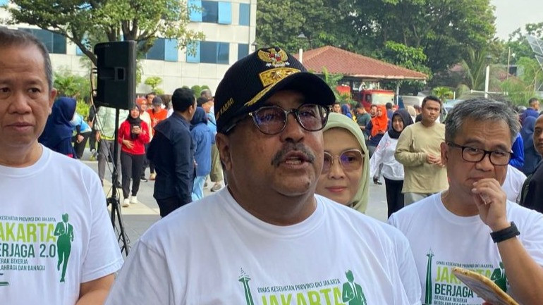 Parkir Liar di Tanah Abang Patok Harga hingga Rp100 Ribu, Rano Karno Geram Turunkan TNI
            - galeri foto