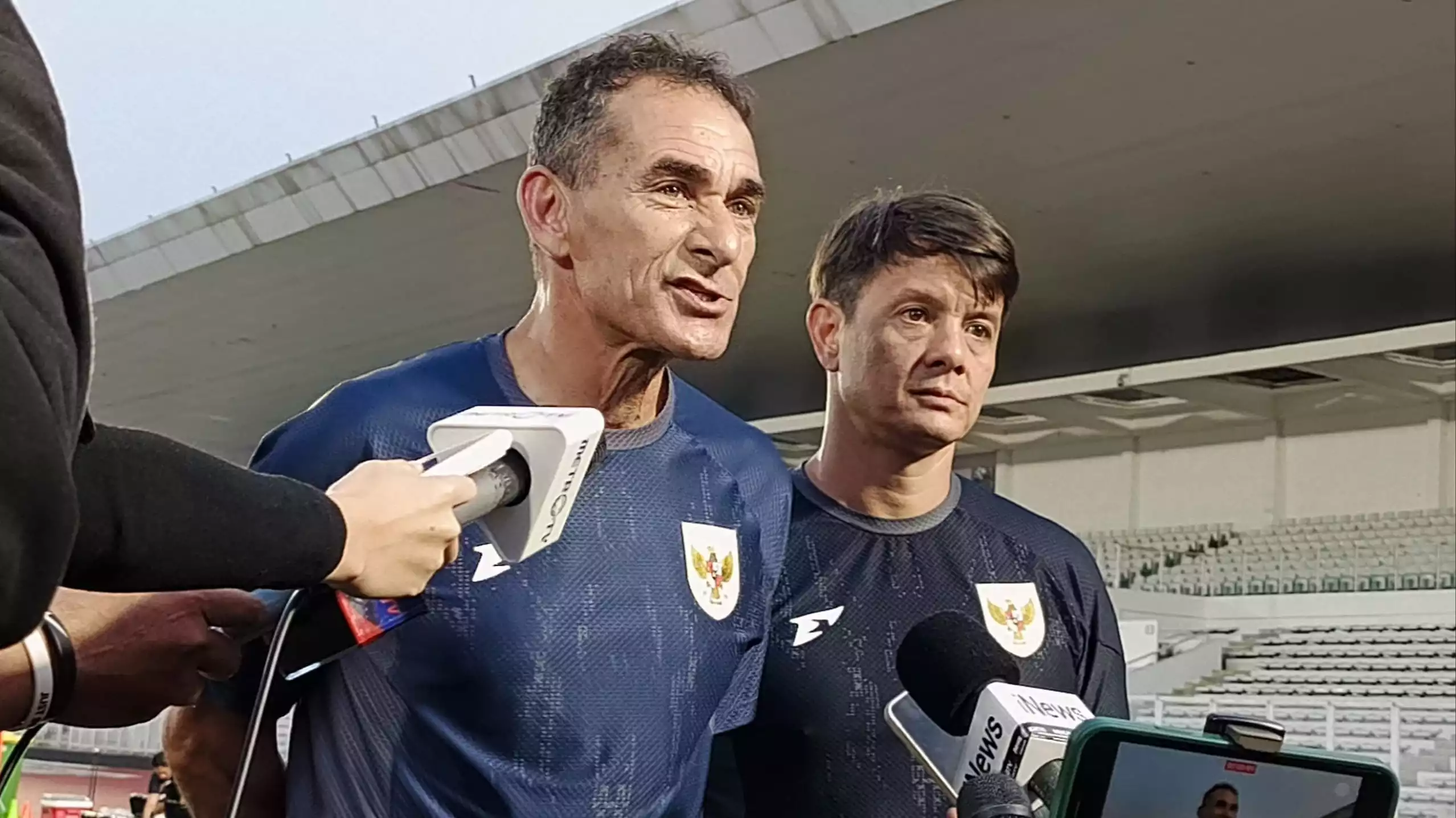 Pelatih Timnas Indonesia U-23 Gerald Vanenburg jelang derbi Nusantara