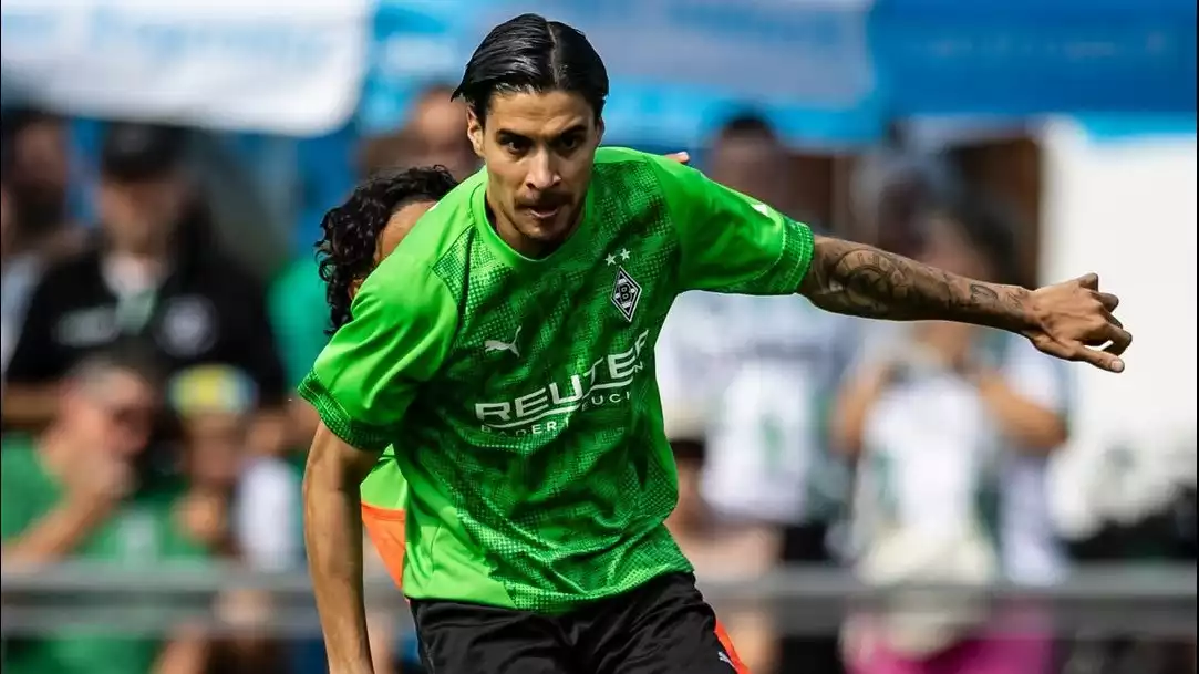 Pemain Timnas Indonesia, Kevin Diks saat Berlatih Bersama Borussia Monchengladbach