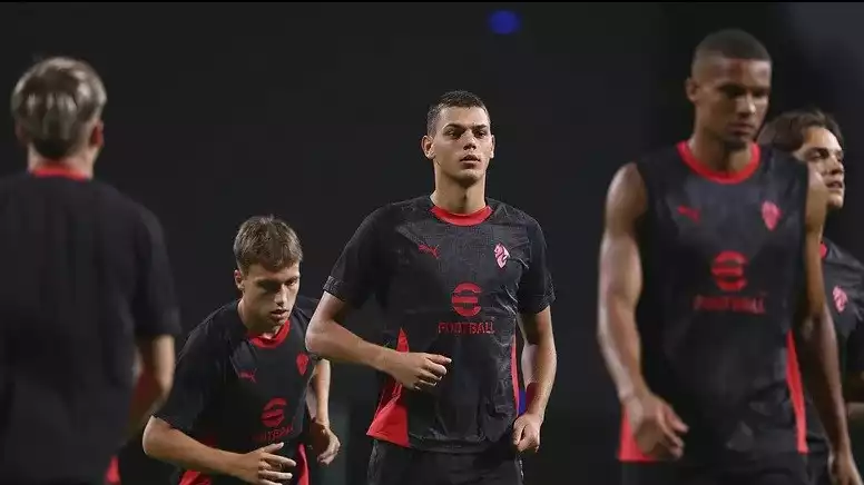 Pemain AC Milan di Sesi Latihan