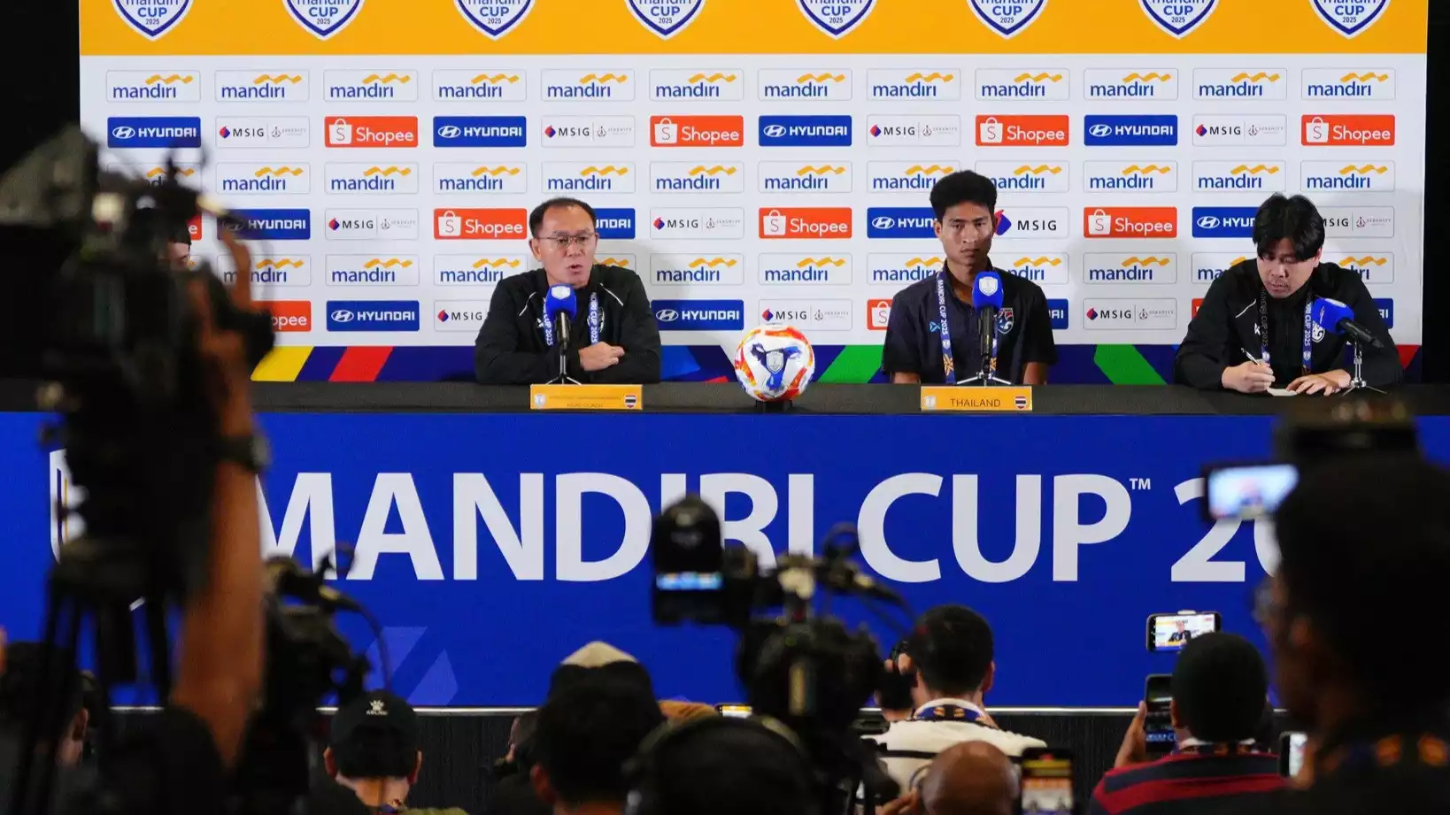 Pelatih Thailand U-23, Thawatchai Damrong-Ongtrakul
