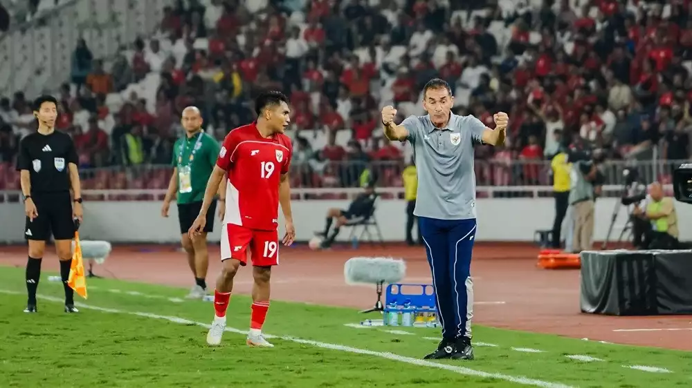 Gerald Vanenburg dan Frengky Missa di laga Timnas Indonesia U-23 vs Thailand