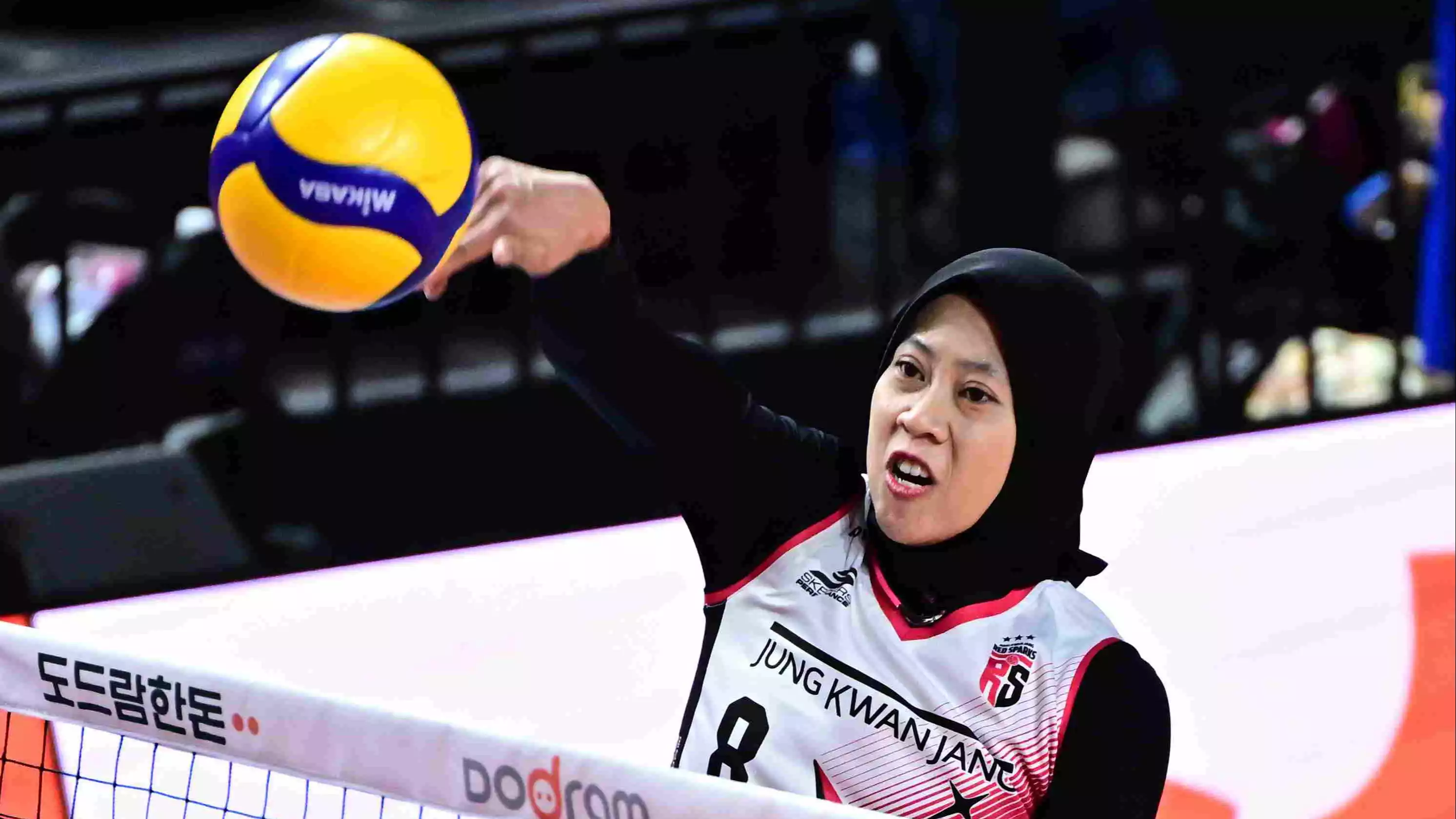 Megawati Hangestri saat masih berseragam Red Sparks