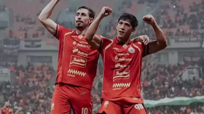 Pemain Persija Jakarta, Eksel Runtukahu dan Gustavo Franca