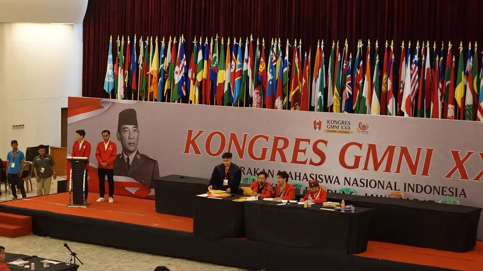 Risyad Fahlefi dan Patra Dewa resmi terpilih sebagai Ketua Umum dan Sekretaris Jenderal GMNI periode 2025-2028 dalam Kongres XXII di Gedung Merdeka Bandung, Rabu (30/7/2025).