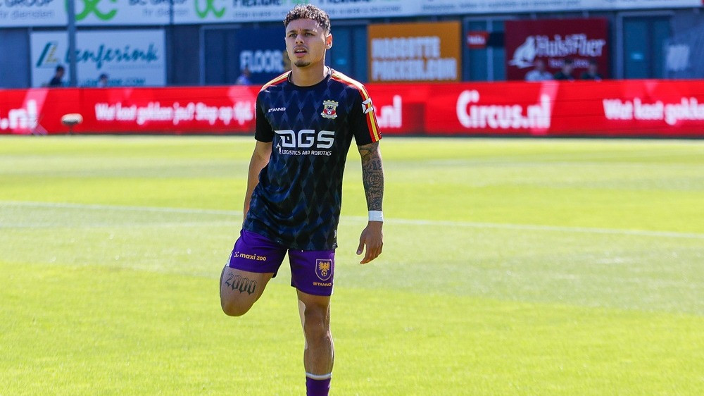 Pemain Timnas Indonesia Dean James di Go Ahead Eagles