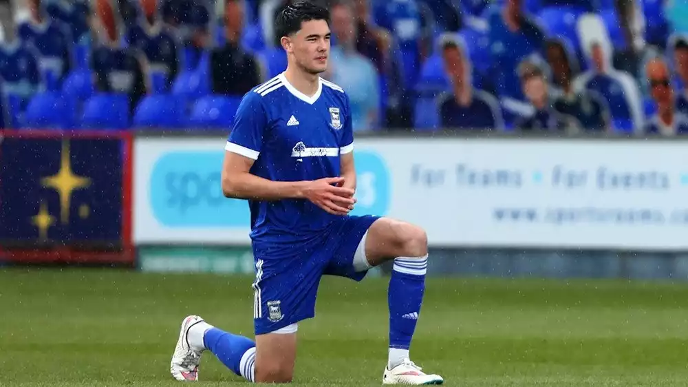 Pemain Timnas Indonesia Elkan Baggott masuk dalam skuad Ipswich Town