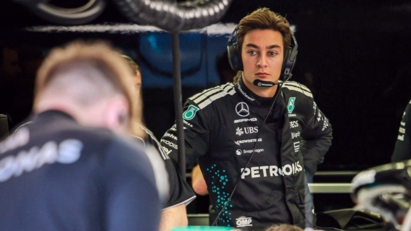 Masa Depan George Russell di Mercedes Menemui Titik Terang, Toto Wolff Akhirnya Buka Suara Soal Kontrak
            - galeri foto