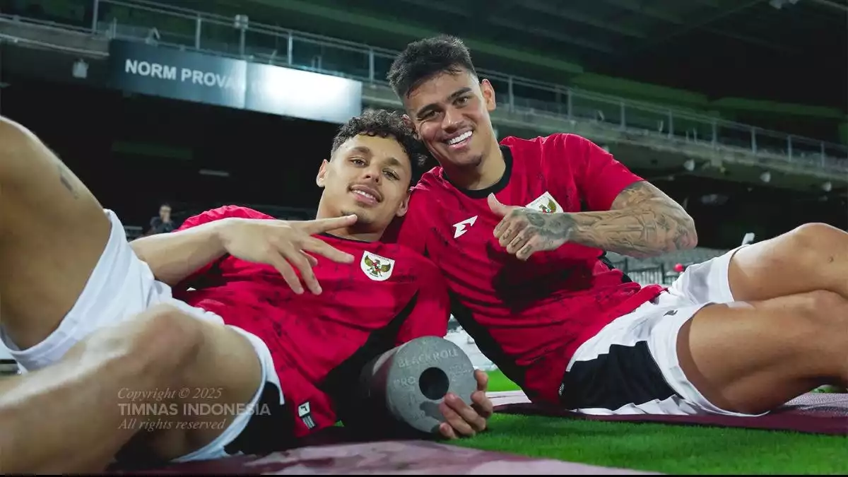 Dean James dan Mees Hilgers