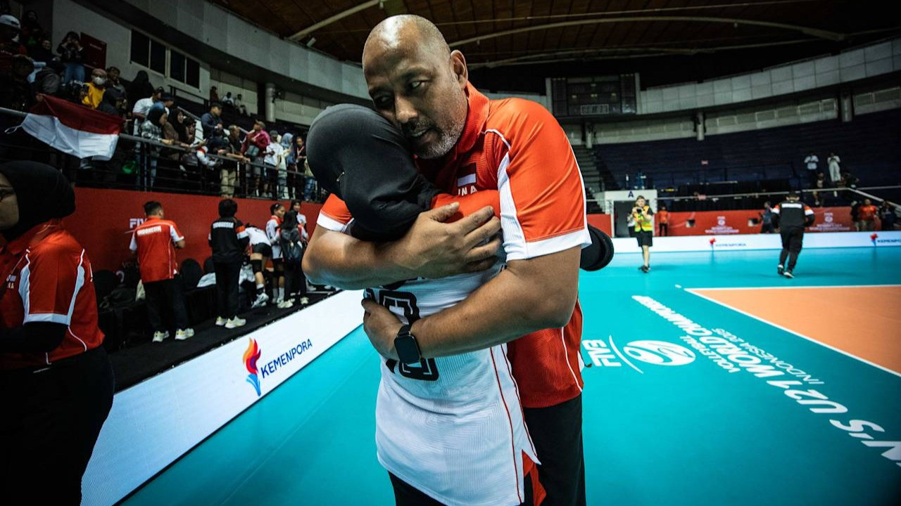 Pelatih Timnas Voli Putri Indonesia, Marcos Sugiyama