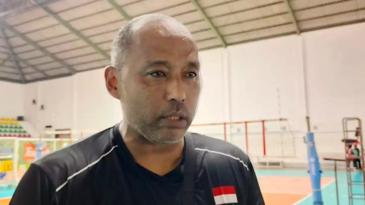 Pelatih Timnas Voli Putri Indoensia U-21, Marcos Sugiyama