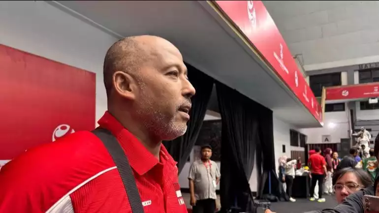 Pelatih Timnas Voli Putri Indonesia U-21, Marcos Sugiyama