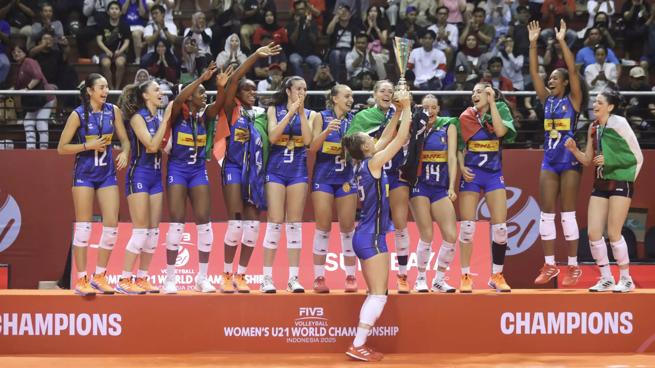 Timnas Voli Putri Italia raih gelar juara di Kejuaraan Dunia Voli U-21 2025 di Surabaya.
