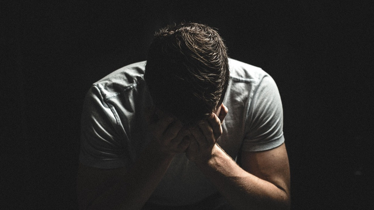 Hati Tidak Tenang sampai Anxiety Ternyata Obatnya Cukup dengan ini Kata Ustaz Adi Hidayat
            - galeri foto