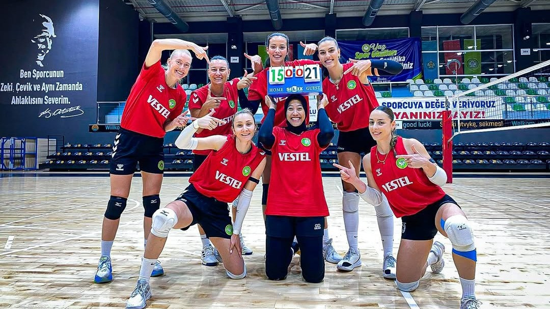 Manisa BBSK Gratiskan Tiket Nonton Megawati Hangestri Cs Jika Ada Penggemar yang Ingin Datang Langsung ke Turki? Begini Caranya
            - galeri foto