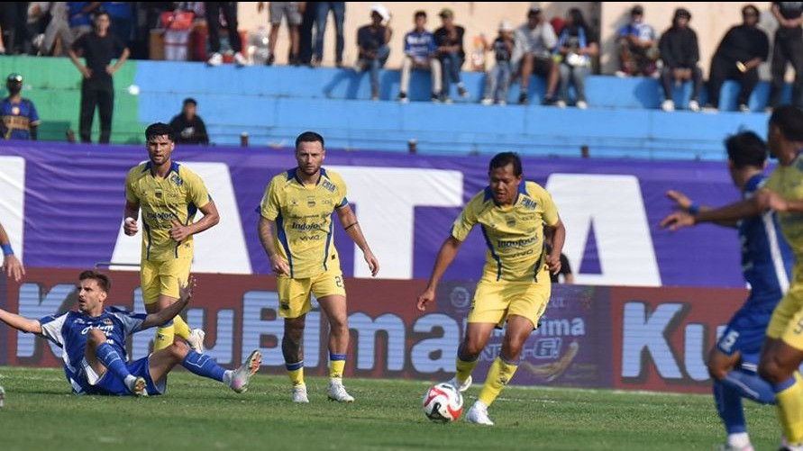 Desas-desus Penyebab Bentrokan Oknum Suporter Persib Bandung dan PSIM Pecah di Yogyakarta, Begini Faktanya
            - galeri foto