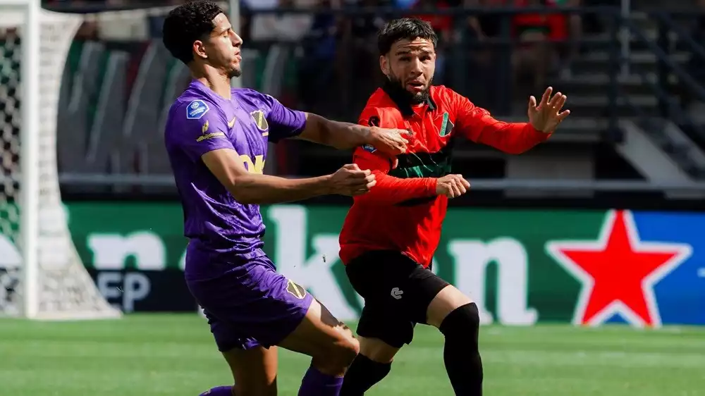 Calvin Verdonk saat NEC Nijmegen hadapi NAC Breda