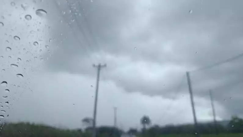 Ilustrasi hujan ringan