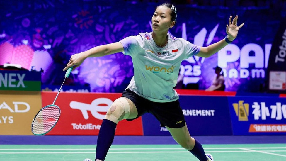 Putri KW kalahkan Tomoka Miyazaki di 16 besar Kejuaraan Dunia BWF 2025