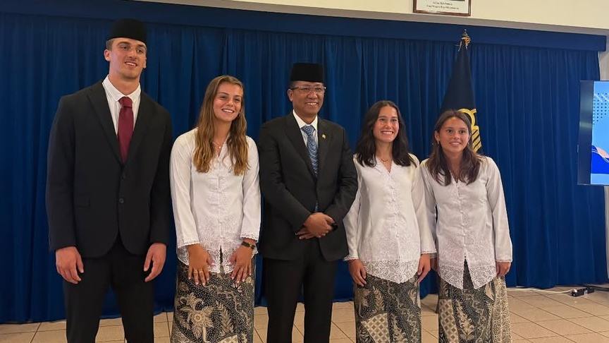 Mauro Zijlstra Tiba-tiba Ketiban Sial Jelang Membela Timnas Indonesia, Pemain Diaspora itu Tak Menyangka Harus...
            - galeri foto