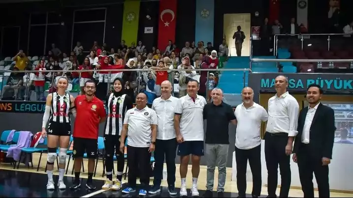 Debut Megawati Hangestri bersama Manisa BBSK ditonton langsung oleh Duta Besar RI di Turki