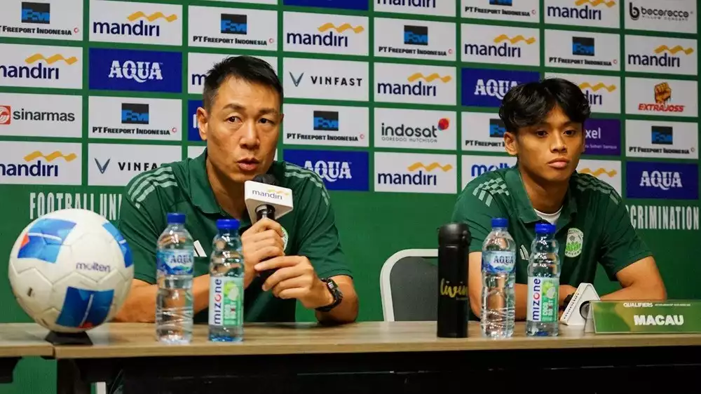Pelatih Makau U-23 Kar-Lok Kenneth Kwok