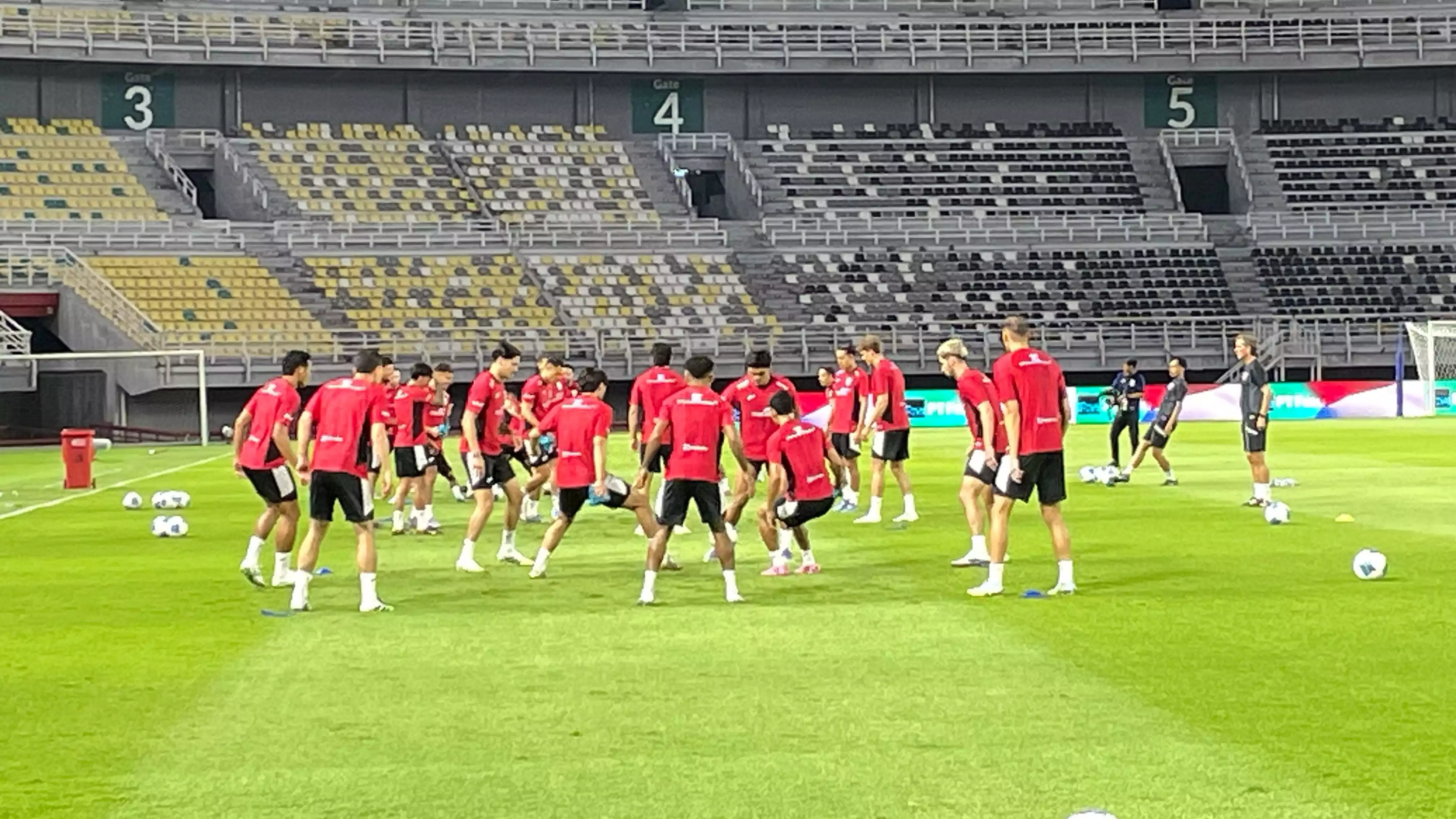 Momen Miliano Jonathans Antusias Ikuti Latihan Timnas Indonesia Jelang Bersua Taiwan