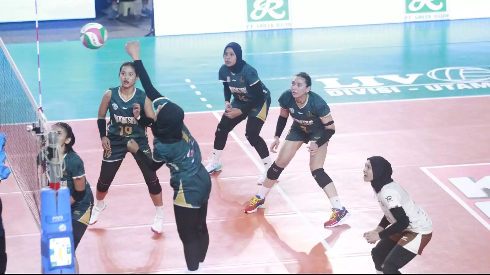 Rajawali O2C vs TNI AL