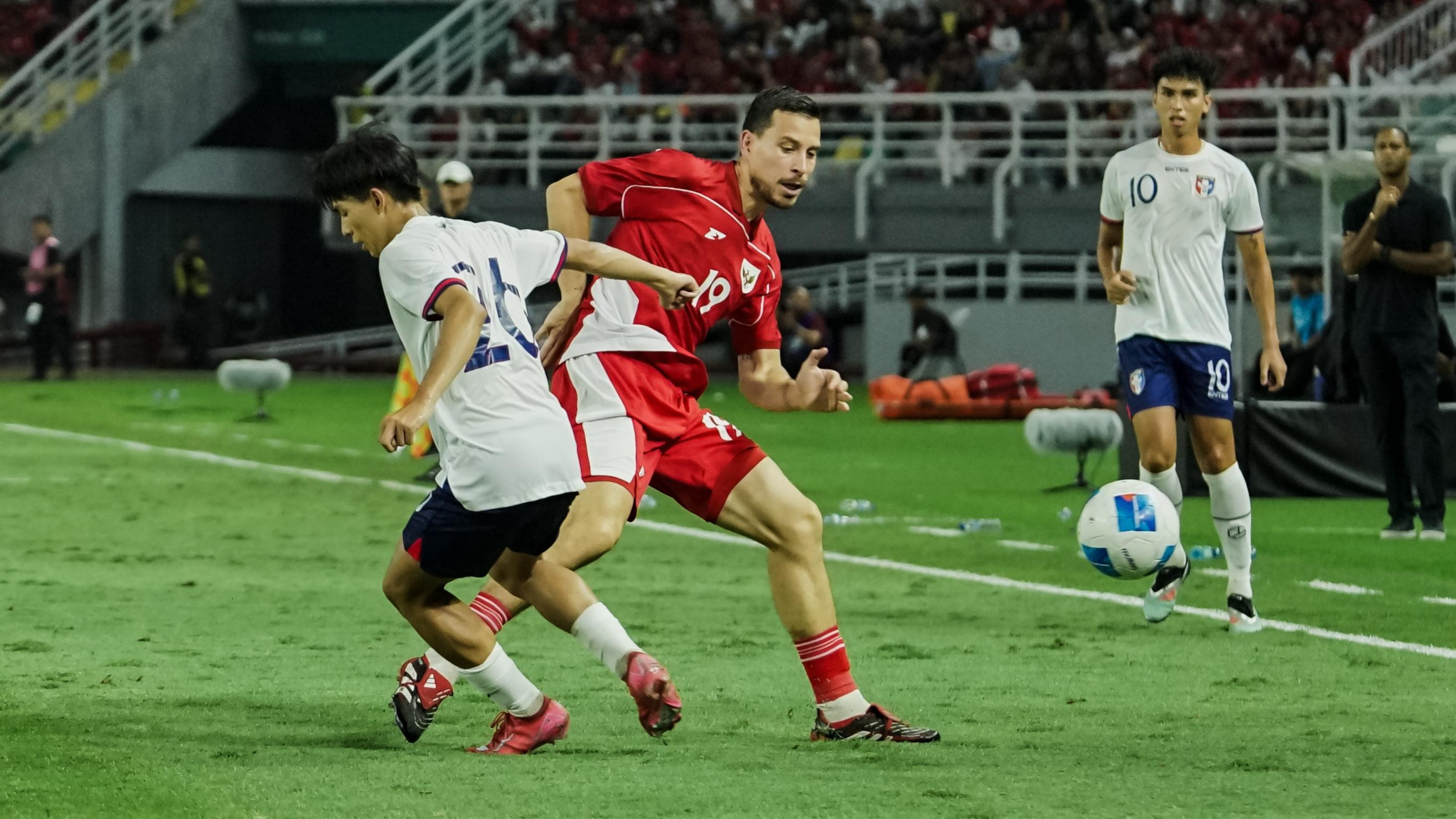 Pemain Timnas Indonesia, Thom Haye