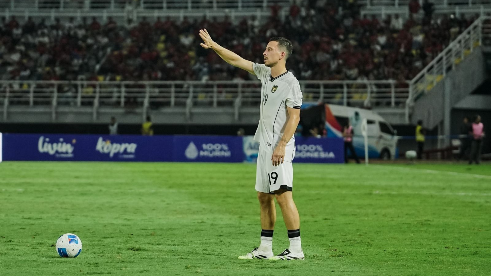 Belum Juga Debut di Timnas Indonesia, John Herdman Sudah Dihantam 4 Kabar Buruk Jelang FIFA Series 2026
            - galeri foto