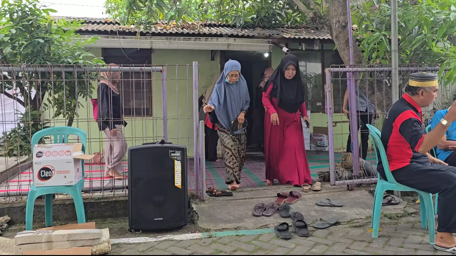 Suasana Rumah Duka Korban Mutilasi Pacet Mojokerto Dipenuhi Pelayat