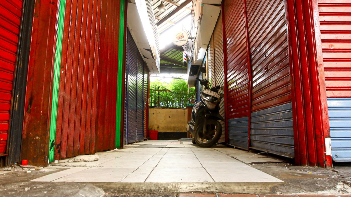 Suasana aktivitas perdagangan di Plaza 2 Blok M, Jakarta Selatan