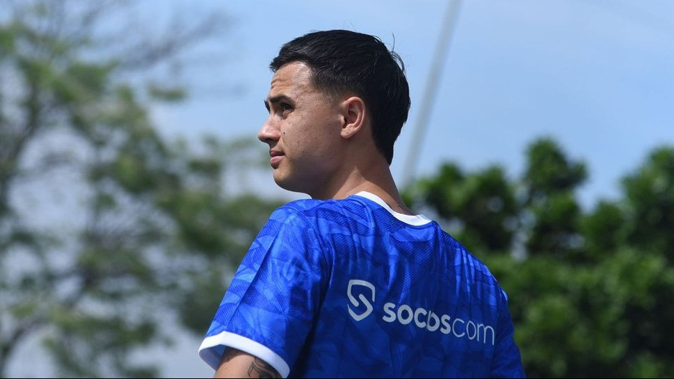 Cerita Bos Persib Borong 4 Pemain Grade S Di Menit Terakhir Bursa Transfer Pemain, Tegaskan Bukan Panic Buying
            - galeri foto