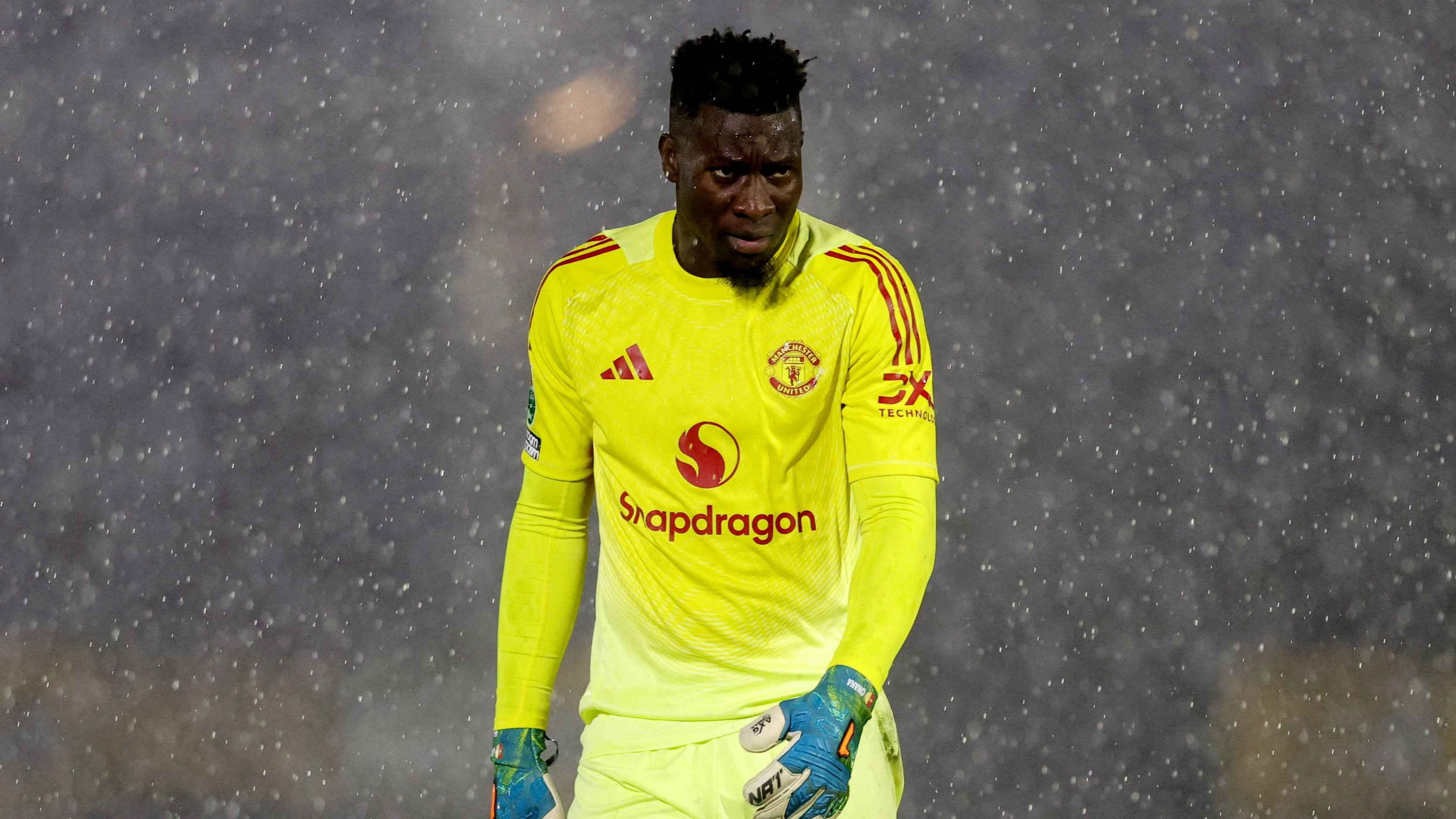 Blunder Penjaga Gawang PSM Makassar Reza Arya saat Lawan Persija Disorot Asing, Sang Kiper Disejajarkan dengan Andre Onana
            - galeri foto