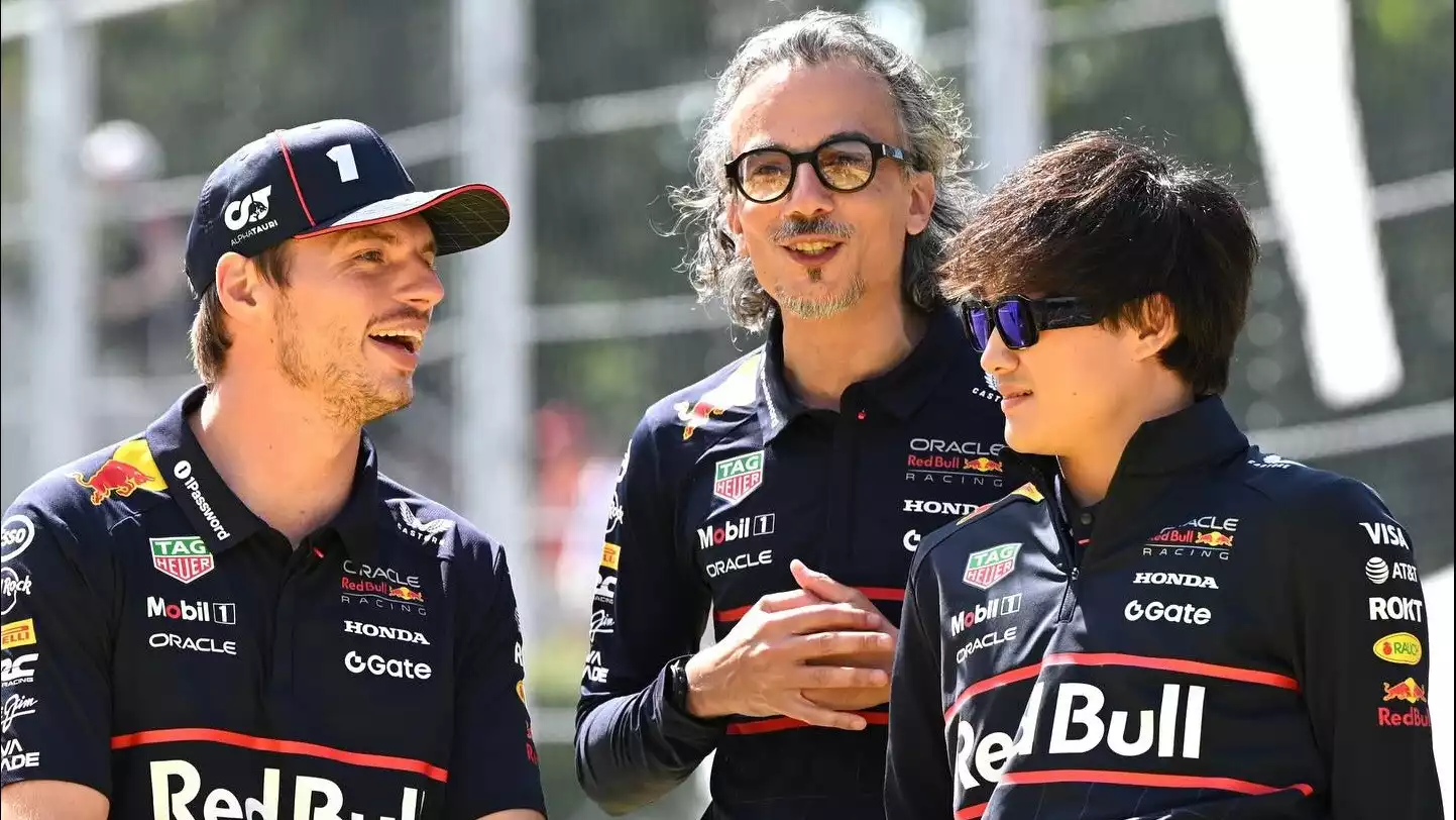 Max Verstappen, Laurent Mekies dan Yuki Tsunoda