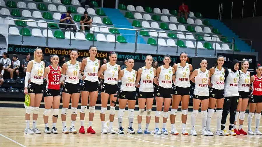 Skuad tim Manisa BBSK saat melakoni turnamen pramusim bertajuk Ferdi Zeyrek 2025.