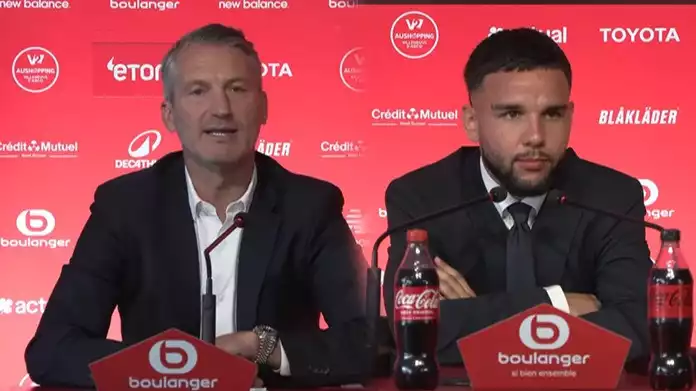 Presiden LOSC Lille, Olivier Létang (kiri) dan pemain Timnas Indonesia Calvin Verdonk (kanan).