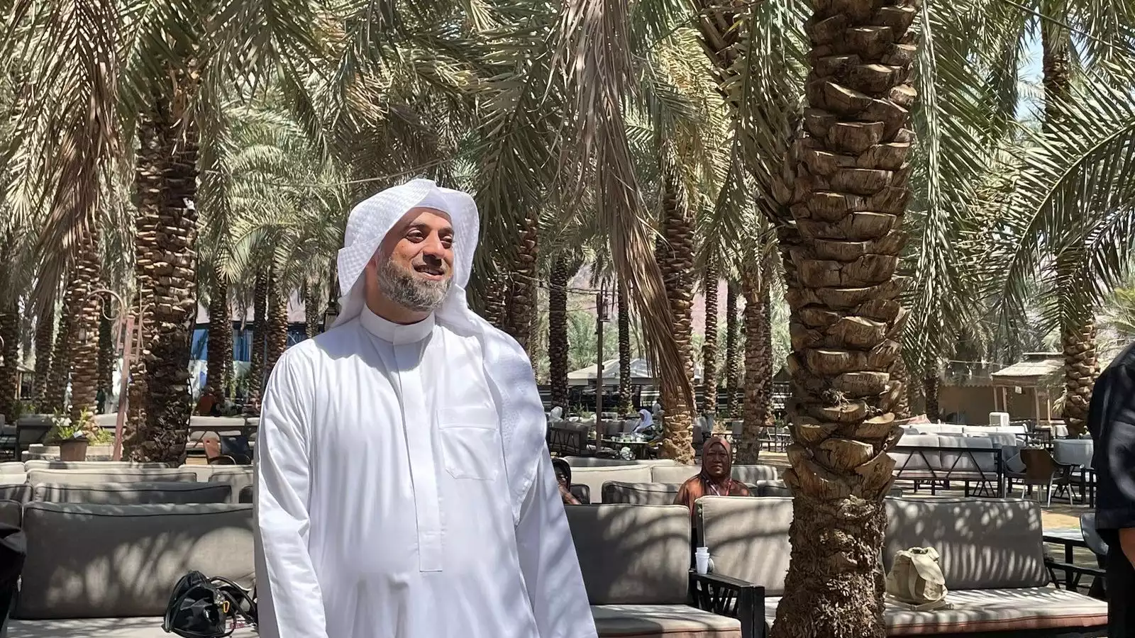 Syekh Muhammad Jaber di Kebun Kurma Madinah