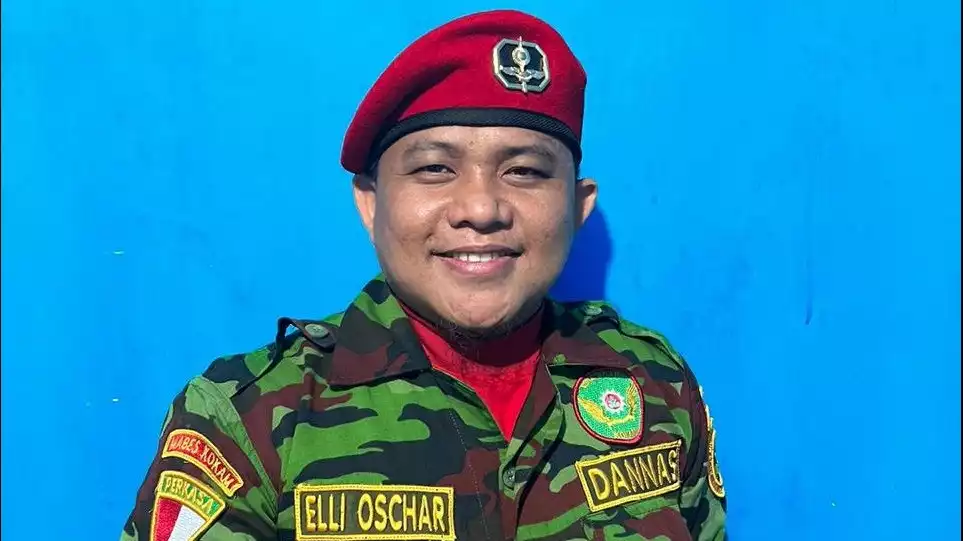 Komandan Nasional KOKAM, Elly Oscar