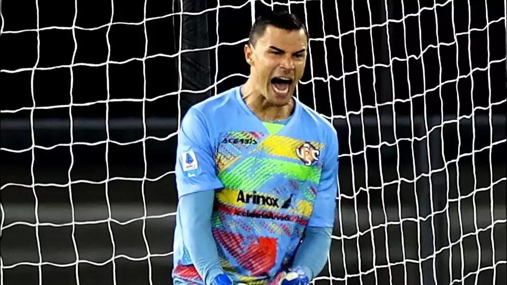 Kiper Timnas Indonesia Emil Audero di Cremonese