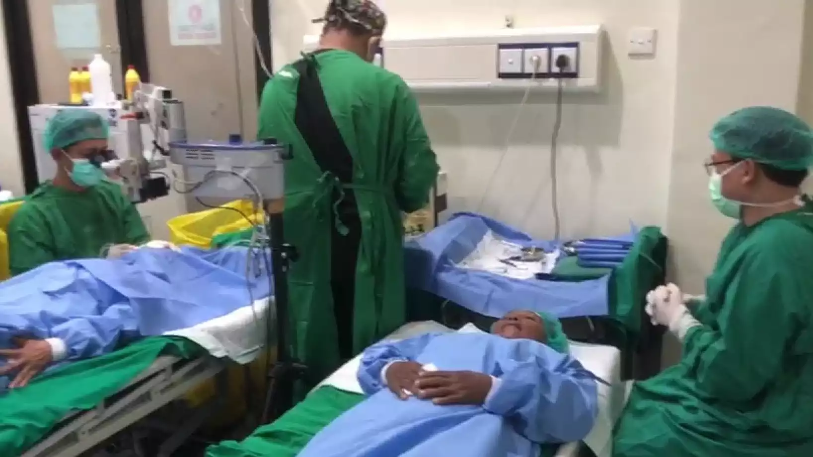 IKA FK Unsri selenggarakan bakti sosial (baksos), operasi katarak dan bibir sumbing; Pelayanan akupunktur medik; hingga Pemeriksaan USG ibu hamil