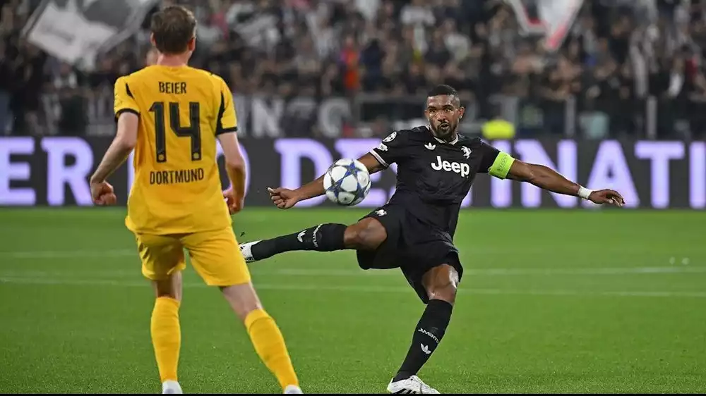 Bek tengah Juventus Gleison Bremer