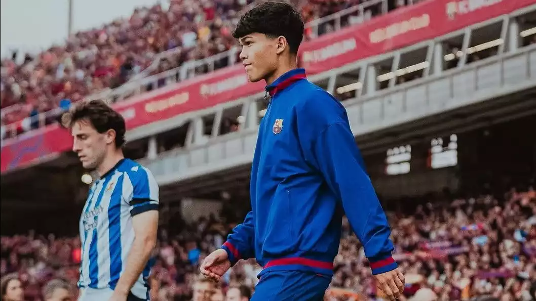 Pemain keturunan Filipina, Dro Fernandez tampil debut saat Barcelona kalahkan Real Sociedad dini hari tadi