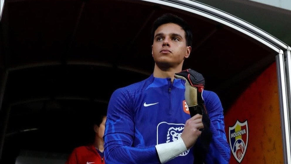 Emil Audero dan Maarten Paes Cedera Jelang Ronde 4, PSSI Bisa Bidik 4 Kiper Diaspora Berkualitas Tinggi Ini untuk Timnas Indonesia di Masa Depan
            - galeri foto