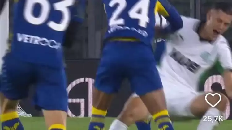 Jay Idzes sempat mendapat tekel keras saat Sassuolo menghadapi Hellas Verona dini hari tadi.