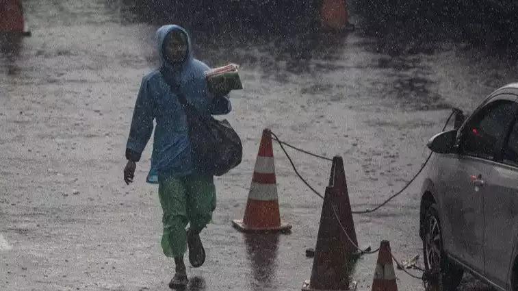 Ilustrasi hujan lebat.