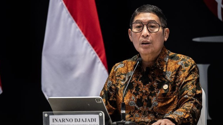Ekonom Sebut Mundurnya Pucuk Pimpinan OJK adalah Bentuk Kritik Vulgar Terhadap Tekanan Presiden
            - galeri foto