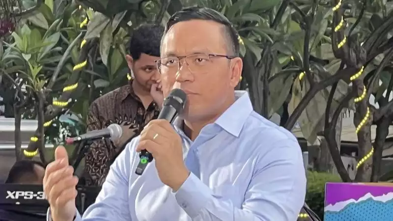 Direktur Utama Pertamina Simon Aloysius Mantiri dalam acara “Indonesia Langgas Berenergi” di Jakarta, Selasa (7/10/2025).