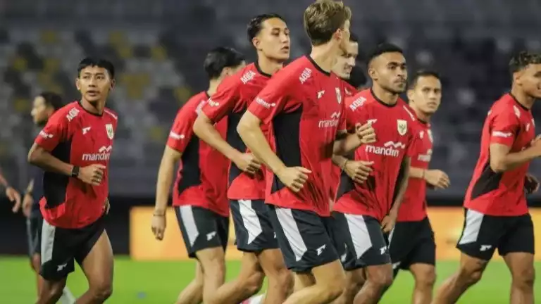 Kejutan di Skuad Garuda! Ole Romeny Kembali, 6 Pemain Timnas Indonesia Dicoret Jelang Lawan Arab Saudi